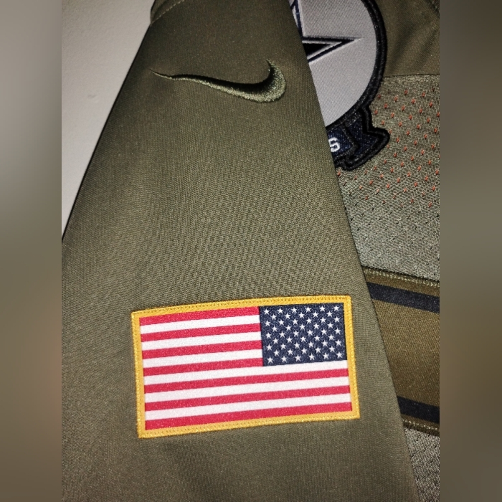 Nike Jersey Mens XXL Olive Green Salute To Service Dallas #55 - Picture 13 of 16